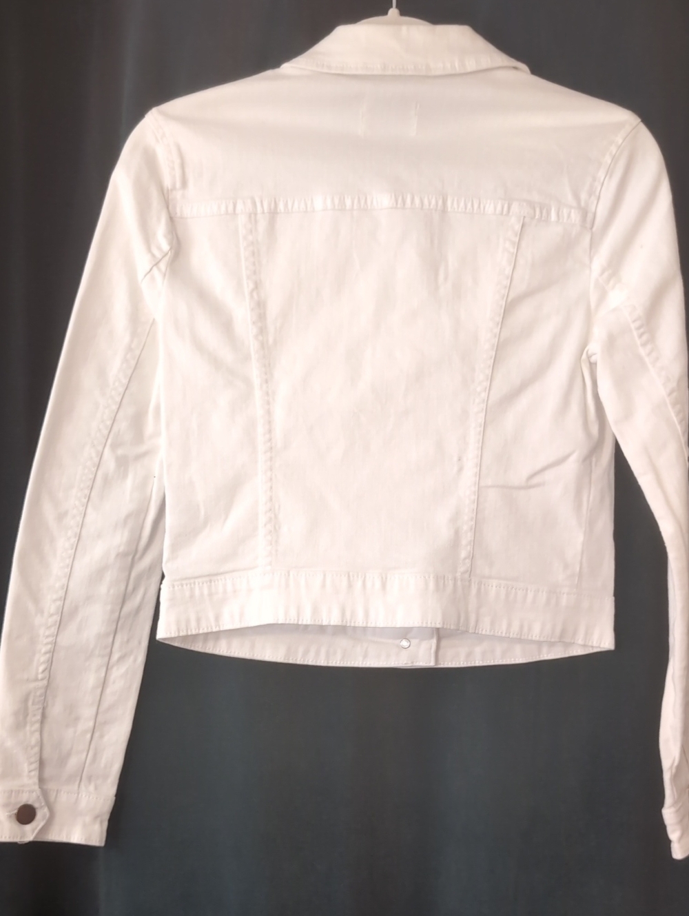 ELLE White Denim Crop Jacket with Button-Front - Picture 2 of 3